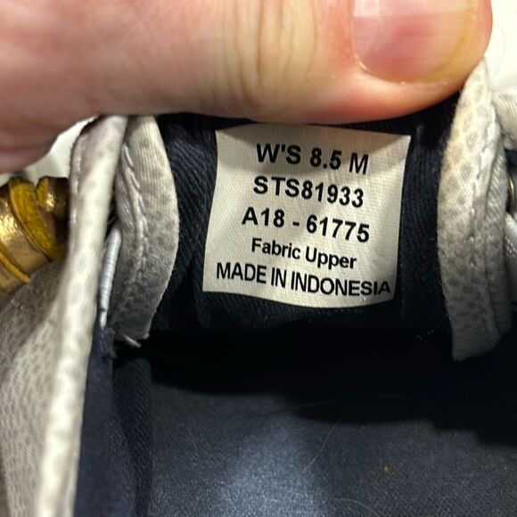 SPERRY | Women’s White Fashion Sneakers Gold Laces Shoes Size 8.5 - Picture 16 of 16